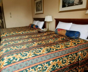 Midway Inn  Бремертон
